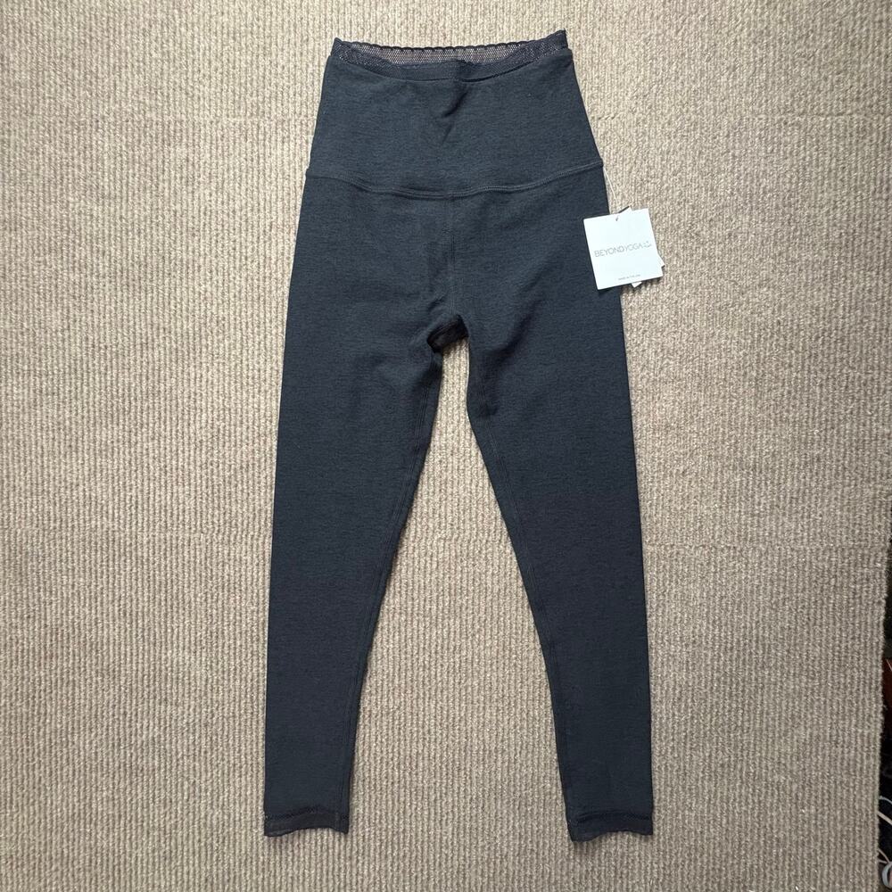 NWT Beyond Yoga Spacedye All For Lace High Waisted 7/8 Yoga Leggings size small